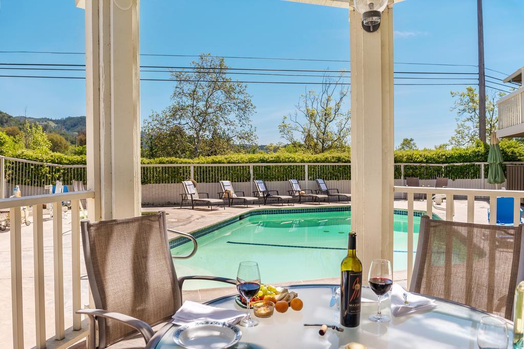 Upvalley Inn & Hot Springs Napa Valley, Ascend Hotel Collection Calistoga Exterior photo