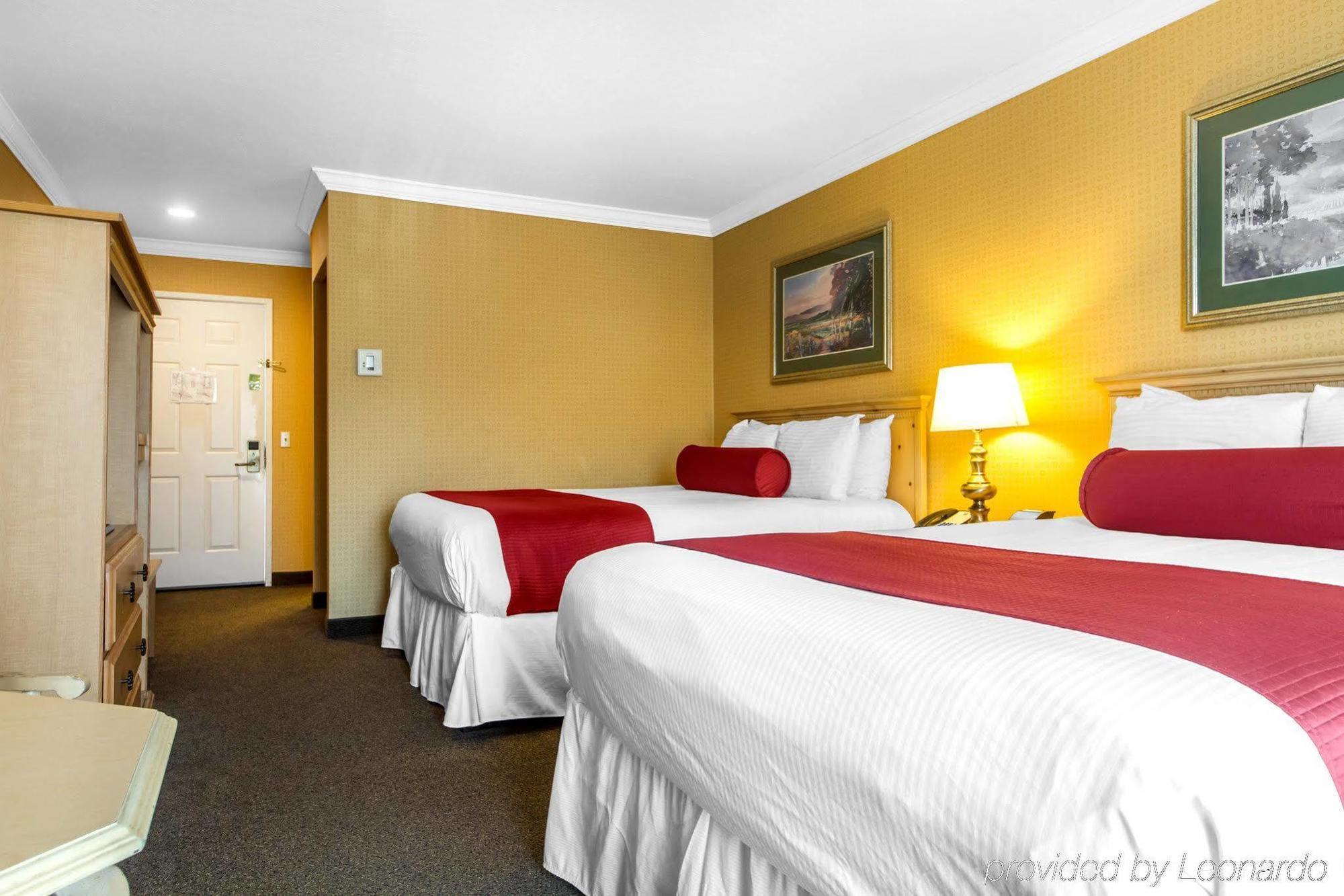 Upvalley Inn & Hot Springs Napa Valley, Ascend Hotel Collection Calistoga Exterior photo